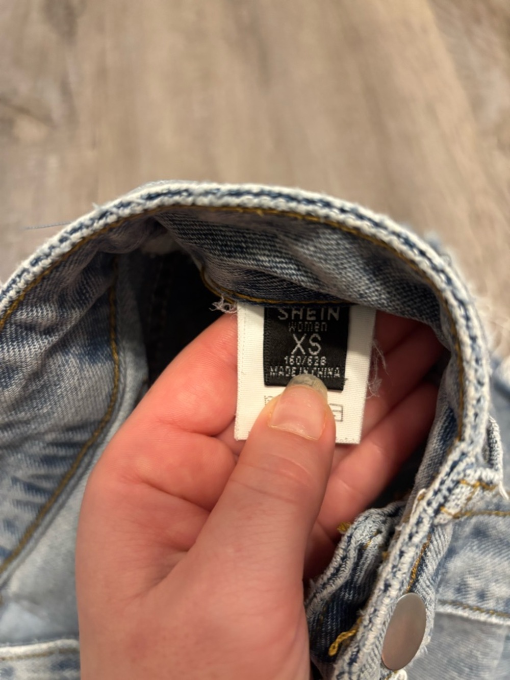 SHEIN Ripped Jean Shorts - Picture 3 of 3